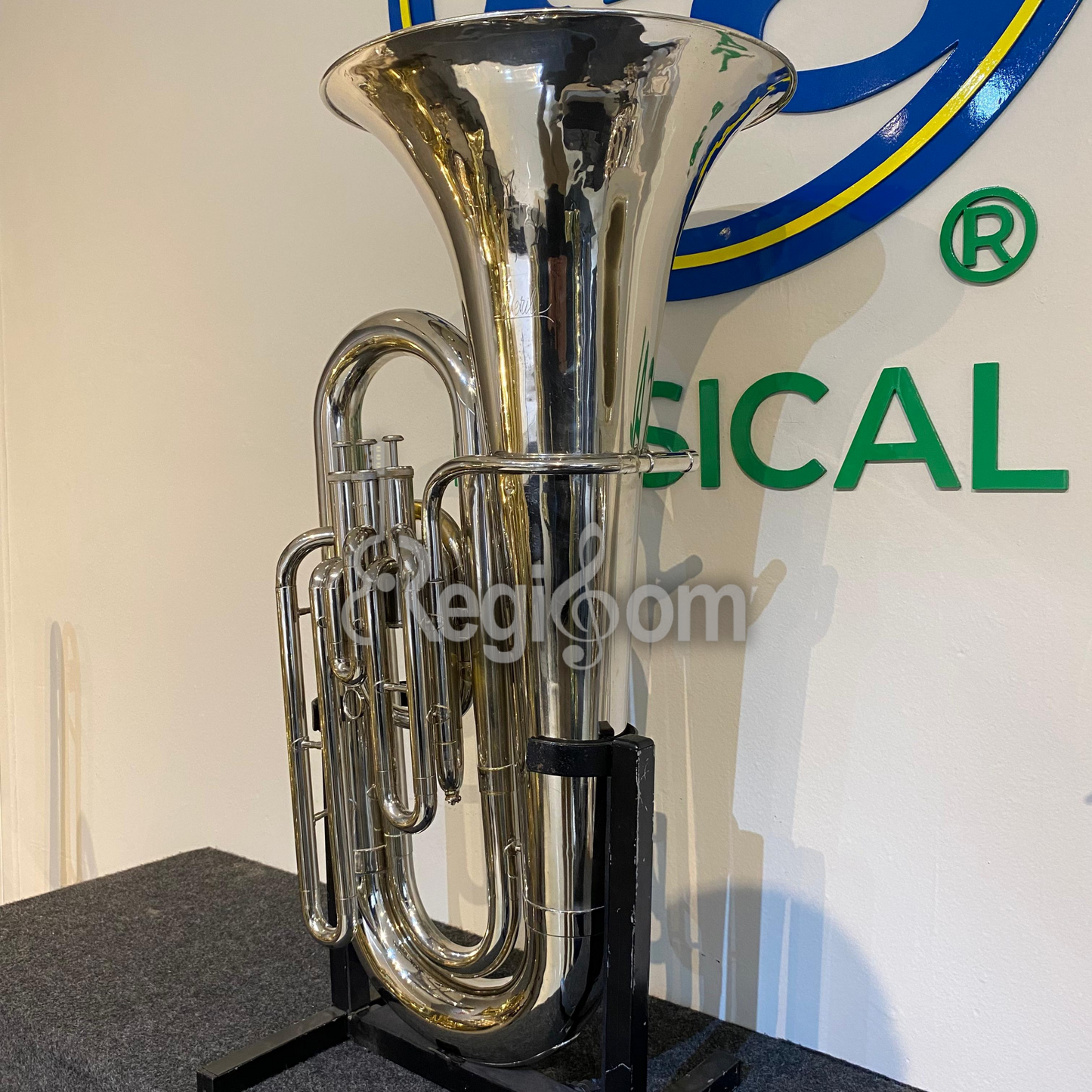 Tuba Weril J330 3/4 Niquelada – Usada