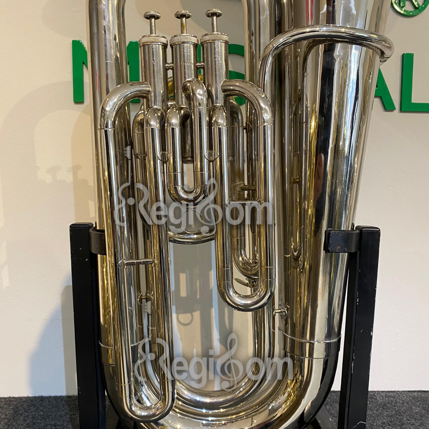 Tuba Weril J330 3/4 Niquelada – Usada
