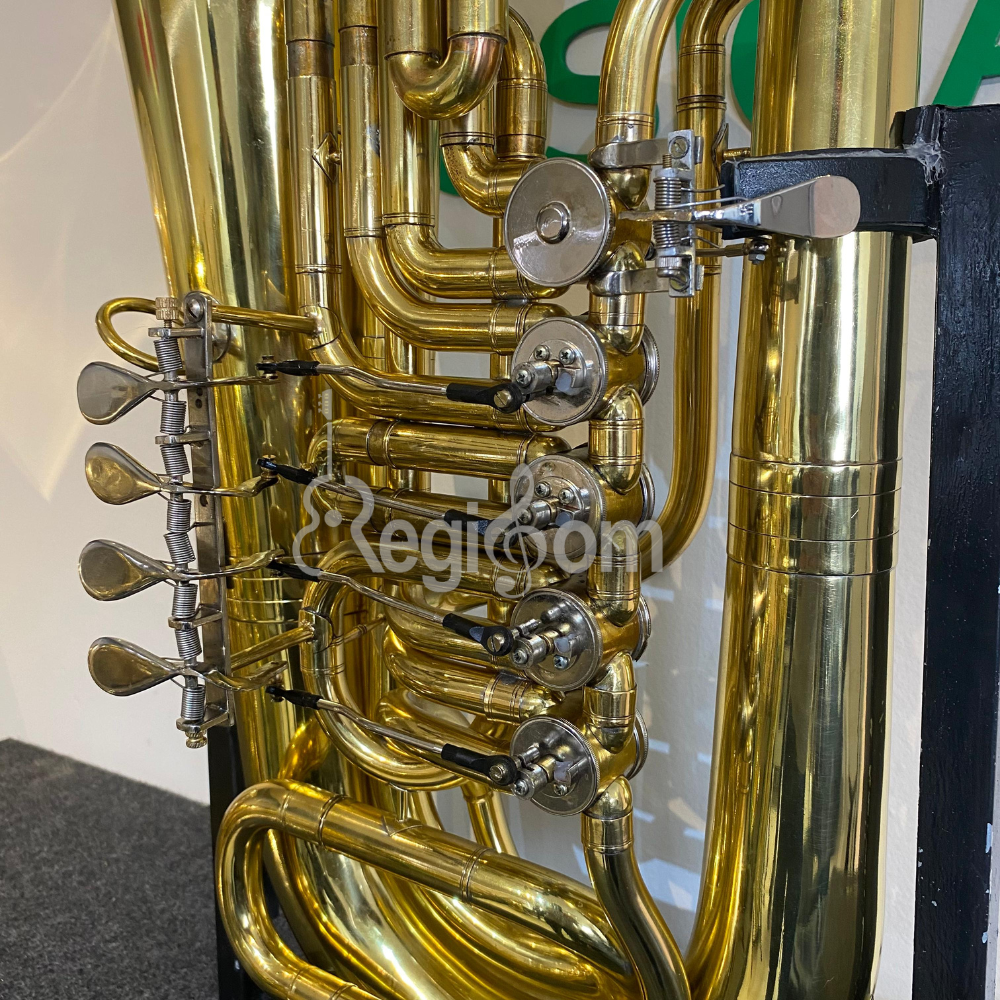 Tuba 4/4 St. Petersburg – Usada