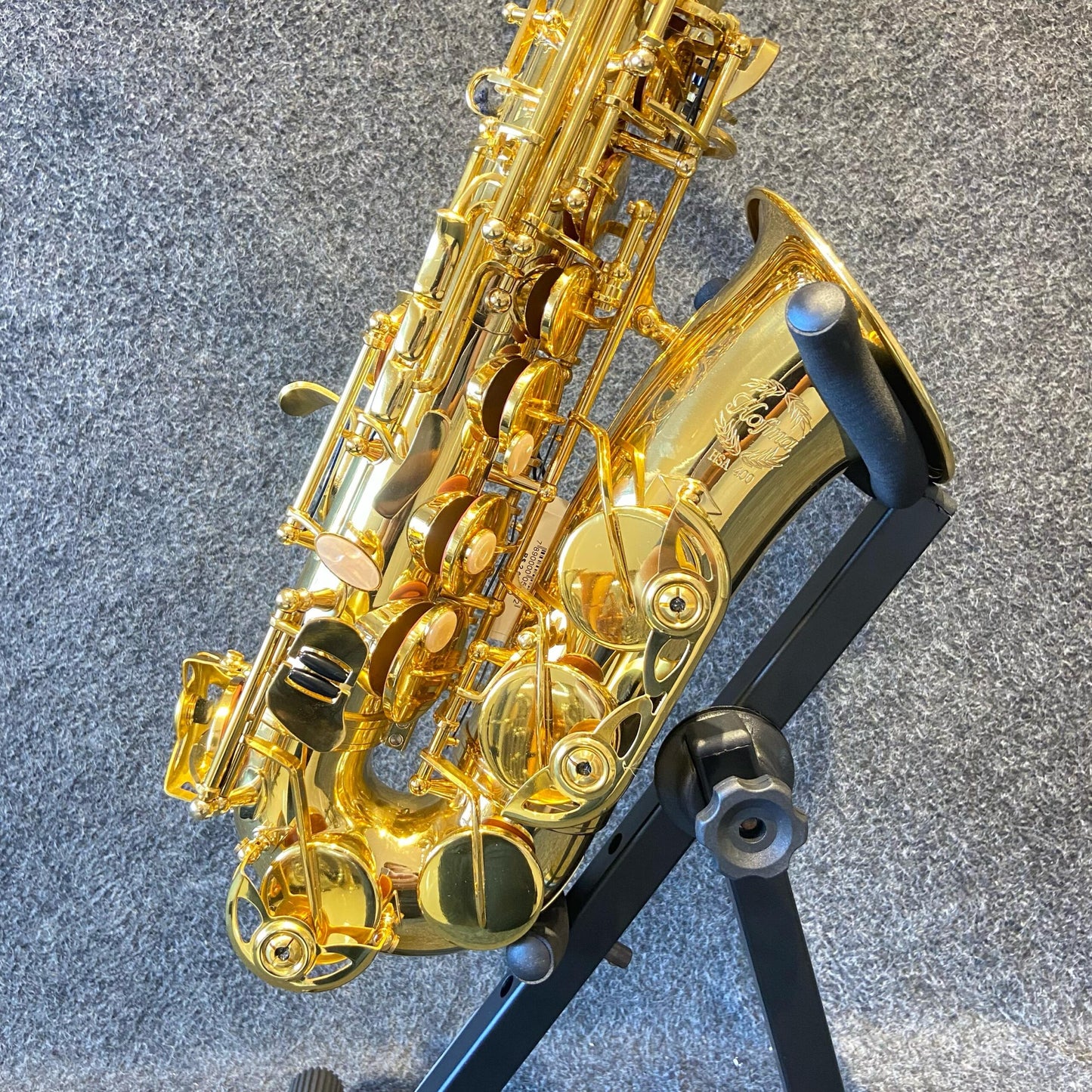 Saxofone Hofma HSA 400 Sib (Bb) – Novo