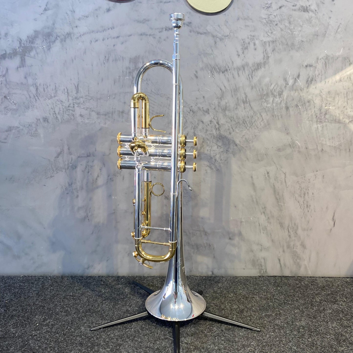 Trompete Tokai TR-400PG Sib (Bb) – Prata c/ Dourado – Novo