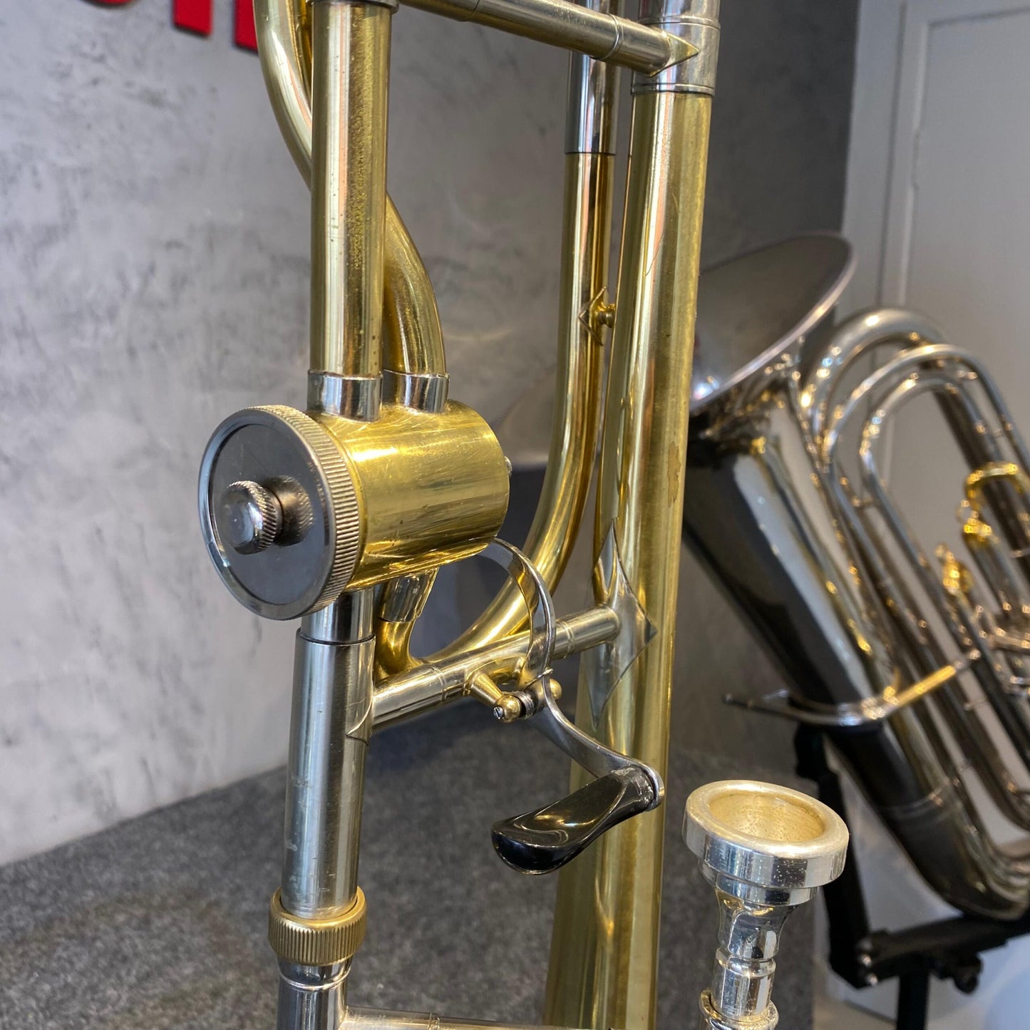 Trombone de Vara Com Rotor Bb Shelter – Usado