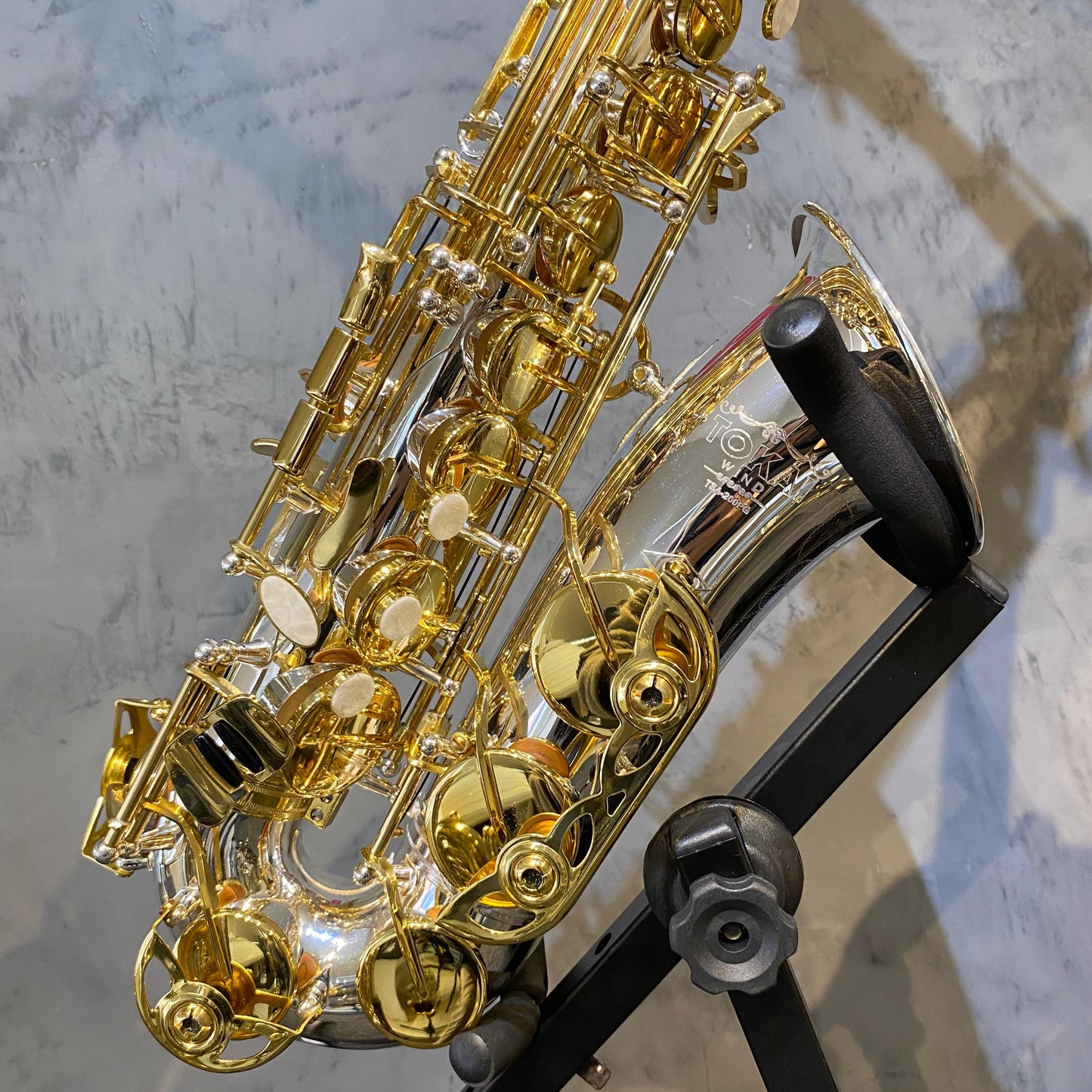 Saxofone Alto Tokai TSA-200PG MIB Prata/Dourado