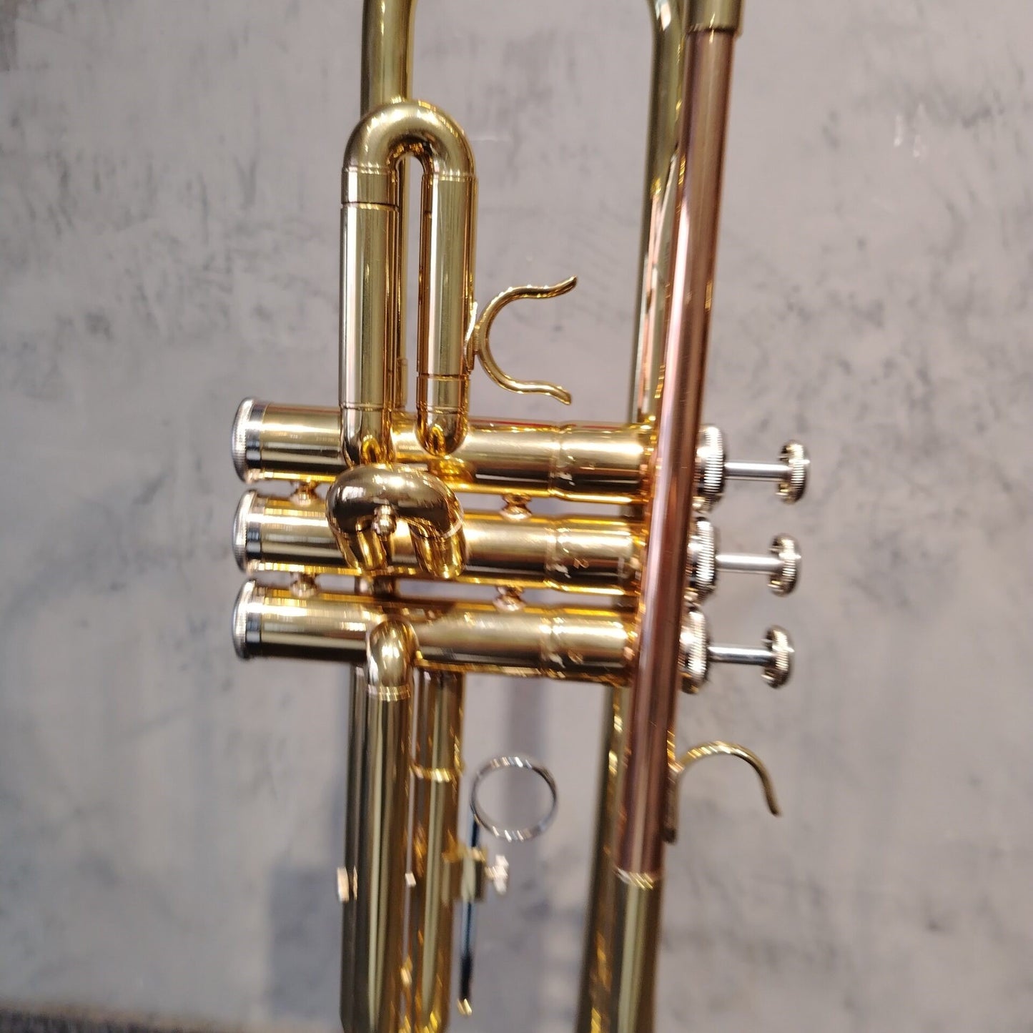 Trompete Harmonics BB HTR-335L Laqueado – Novo