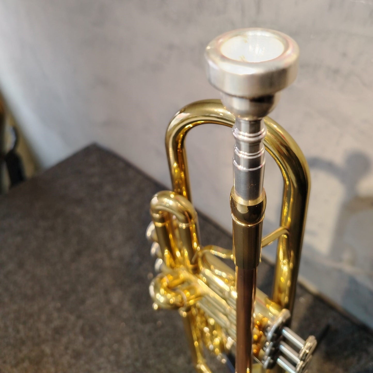 Trompete Harmonics BB HTR-335L Laqueado – Novo