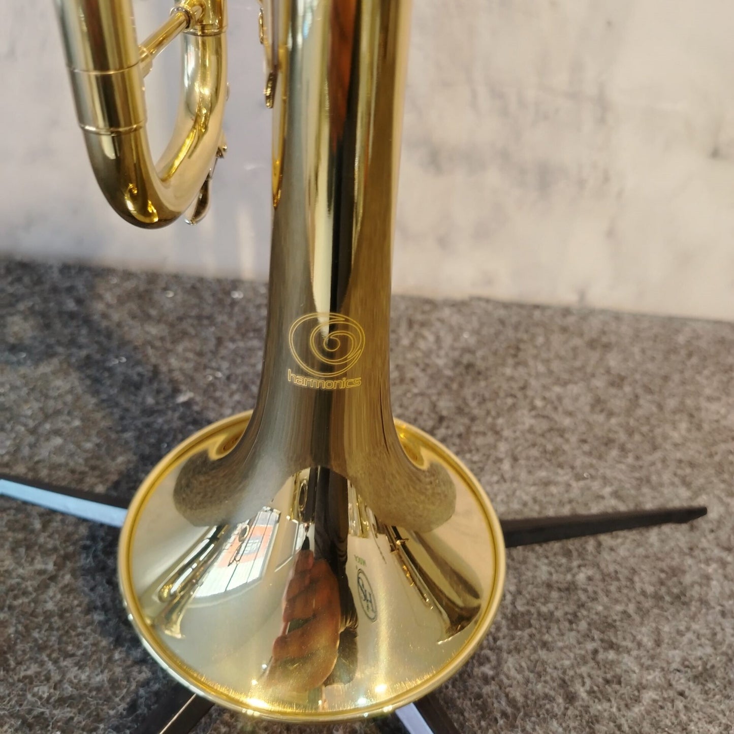 Trompete Harmonics BB HTR-335L Laqueado – Novo