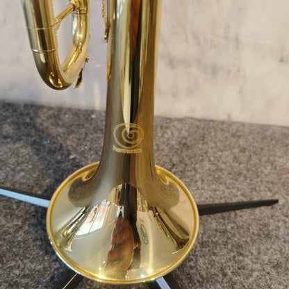 Trompete Harmonics BB HTR-335L Laqueado – Novo