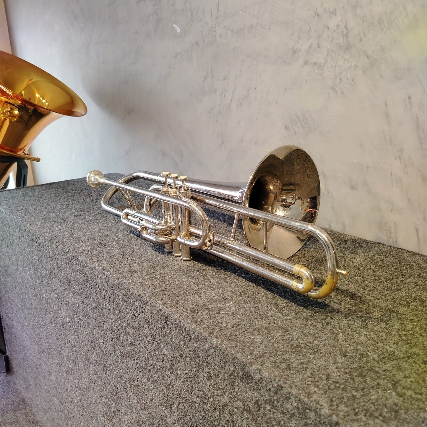 Trombone Weril F610 Curto em Dó Niquelado – Usado