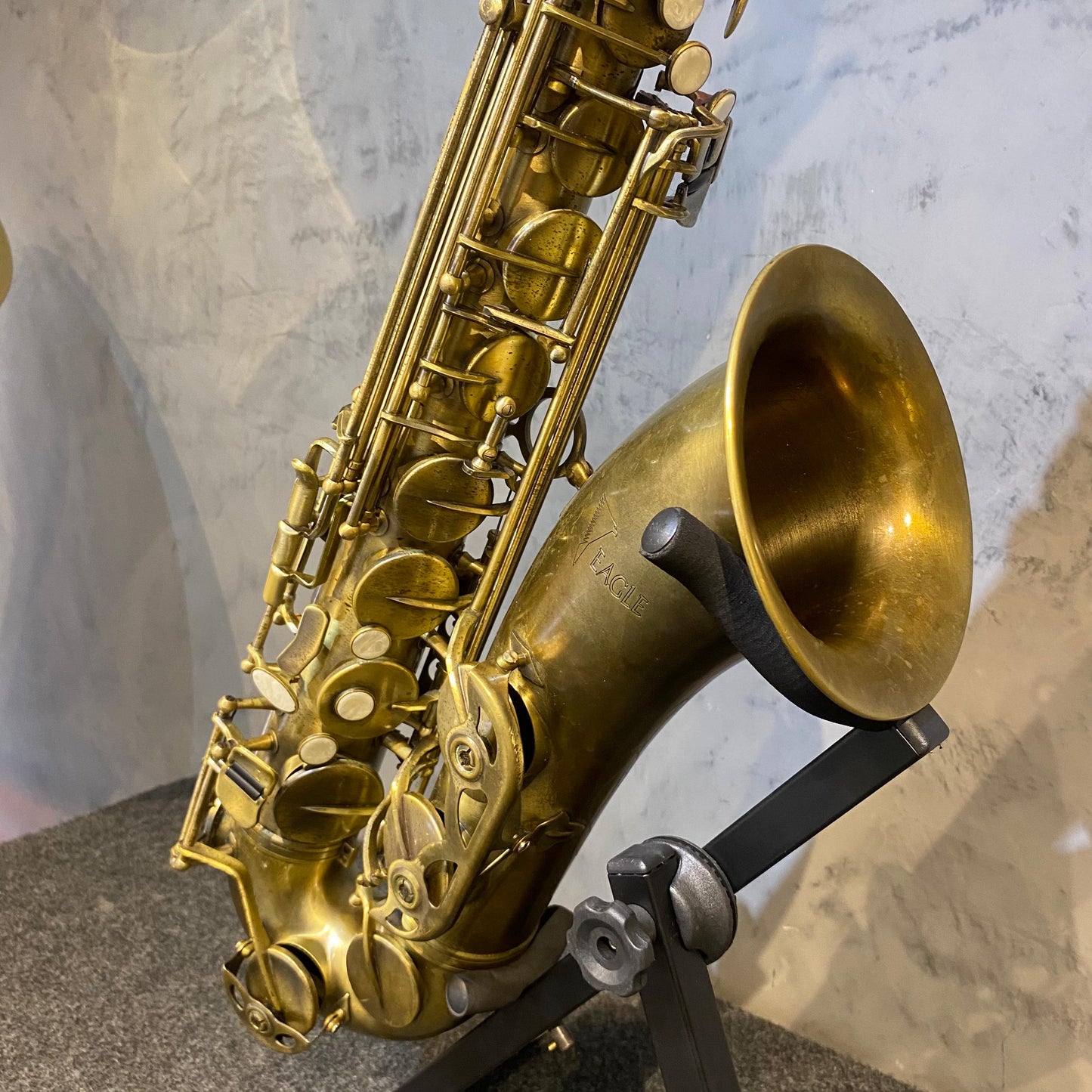 Sax Tenor Eagle ST503VG – Usado